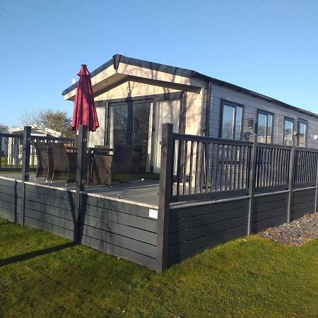 Superior 6 Berth Holiday Home In Suffolk Saxmundham Eksteriør bilde