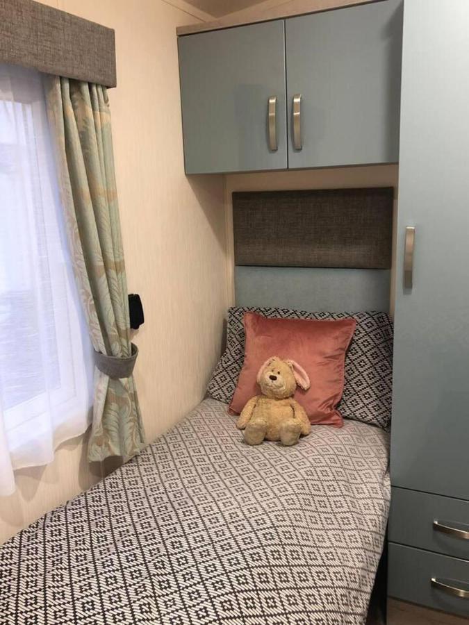 Superior 6 Berth Holiday Home In Suffolk Saxmundham Eksteriør bilde